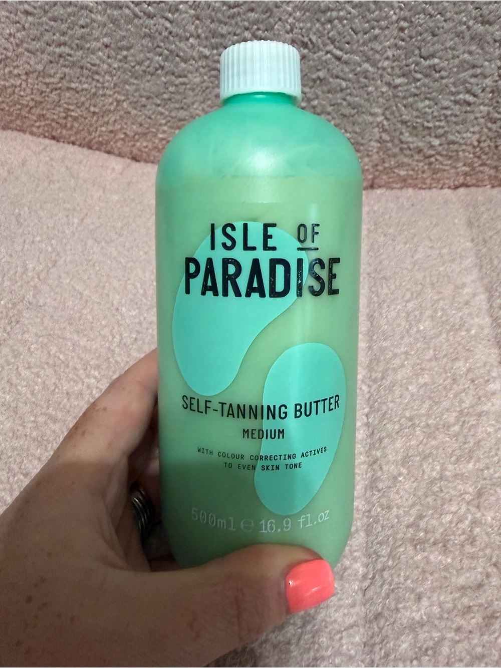 Isle of Paradise Self-Tanning Butter in Mint Green